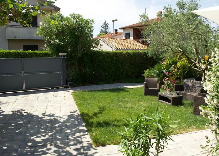 Wine Garden Holiday Home